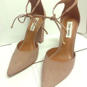 Steve Madden Dusty Rose Suede Heel